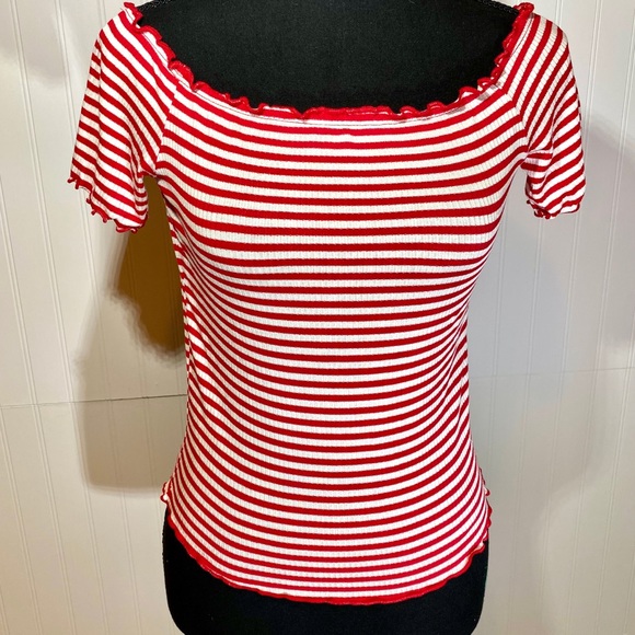 Ambiance Tops - NWT Ruffled Edge Top